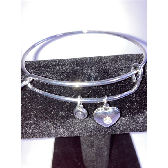 VTN Bangle Sterling Silver Plated With Heart With Crystal And Circle With 1946 - Picture 3 of 3